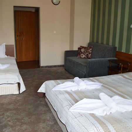 Hotel St. George Pobedonosets 班斯科 外观 照片