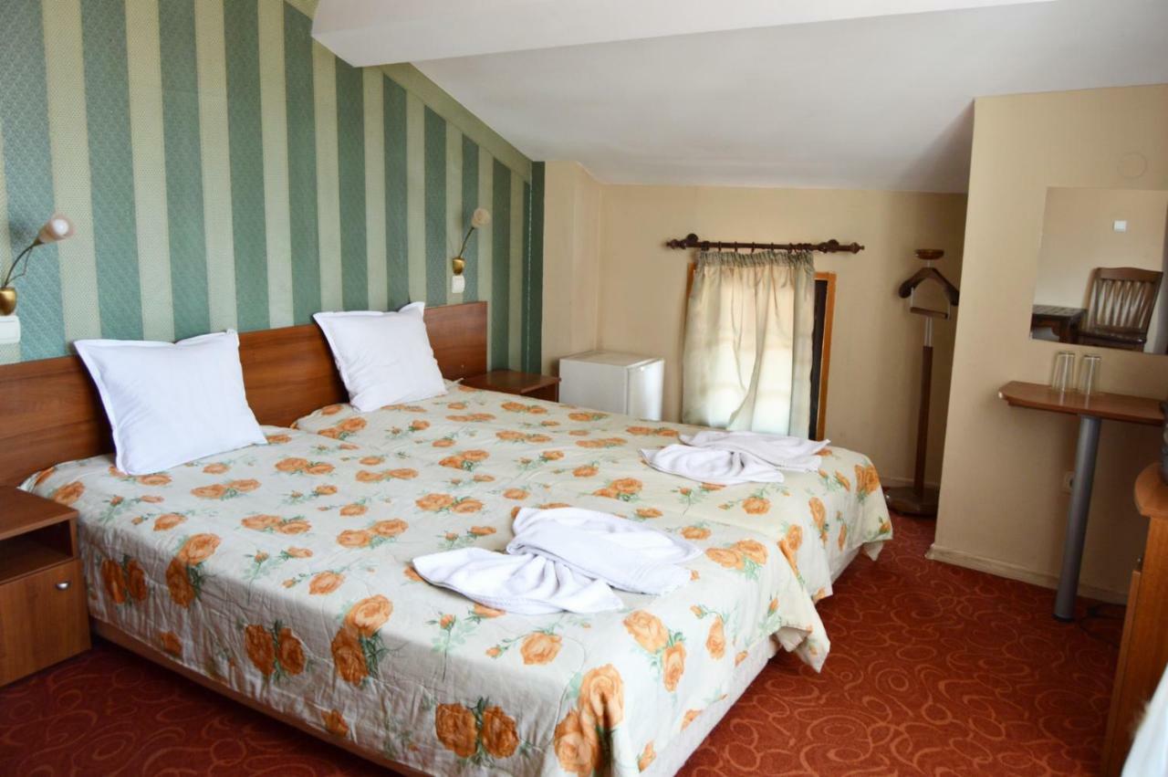 Hotel St. George Pobedonosets 班斯科 外观 照片