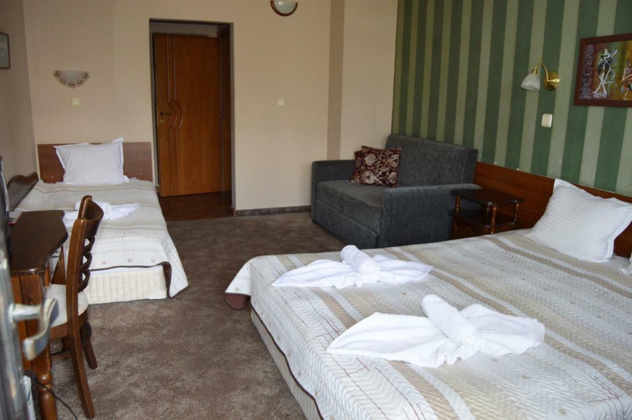 Hotel St. George Pobedonosets 班斯科 外观 照片