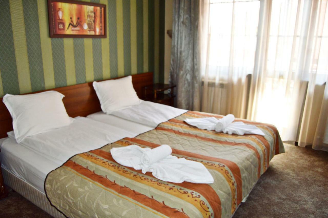 Hotel St. George Pobedonosets 班斯科 外观 照片