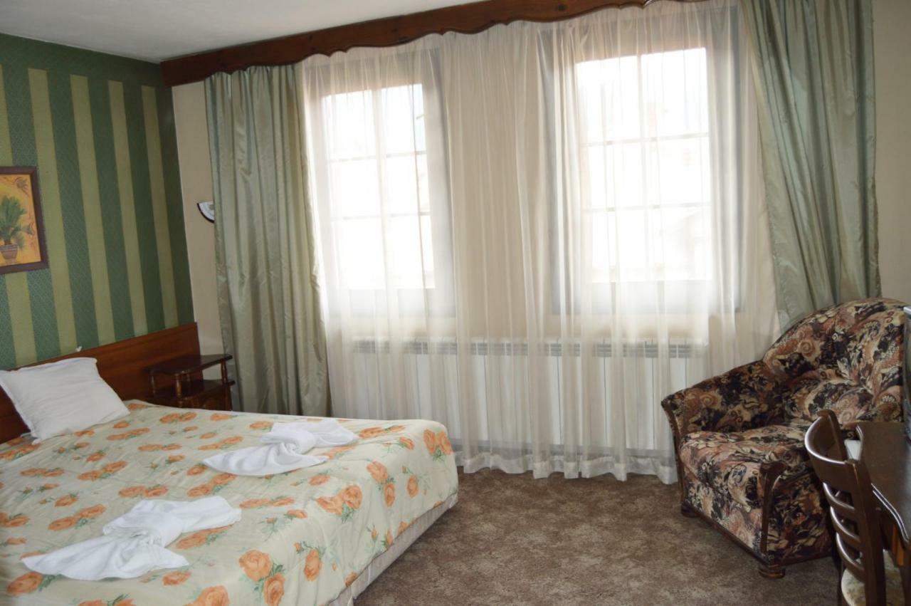Hotel St. George Pobedonosets 班斯科 外观 照片