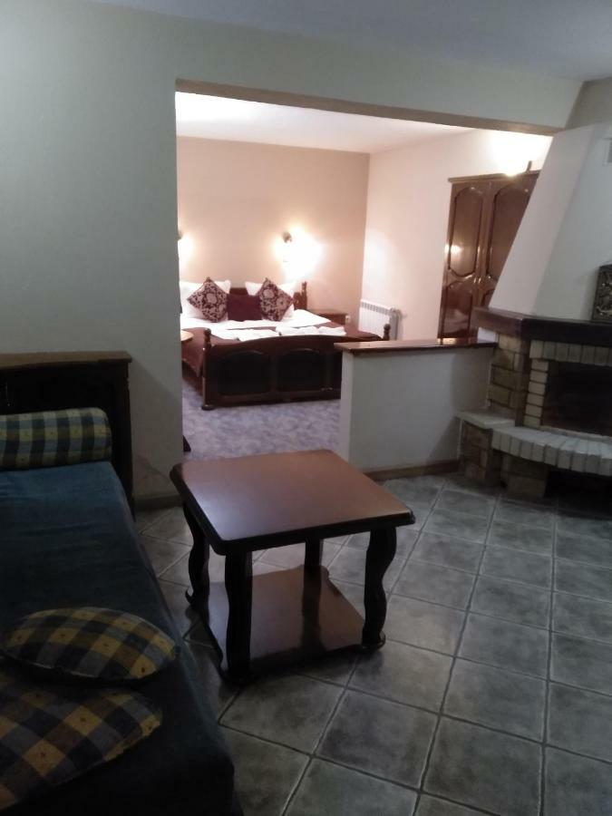 Hotel St. George Pobedonosets 班斯科 外观 照片